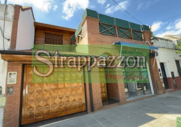 Casa en venta c/ cochera en Villa Lugano