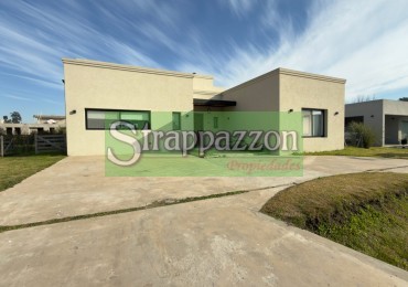 Casa en Alquiler B° Privado Fincas de Alvarez. Moreno.