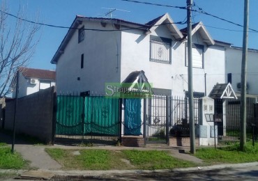 Duplex en Venta en Gregorio de Laferrere.